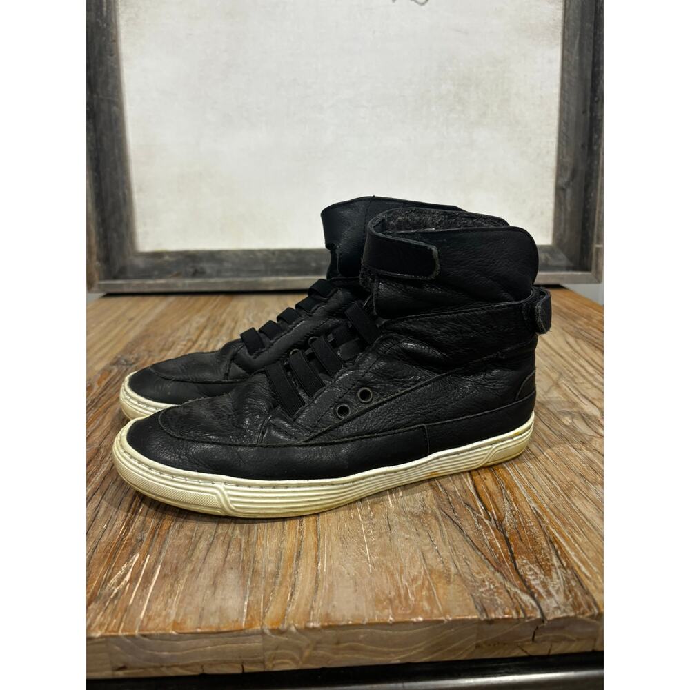 TIME Hi-Top Leather Slippers Black Size 5.5